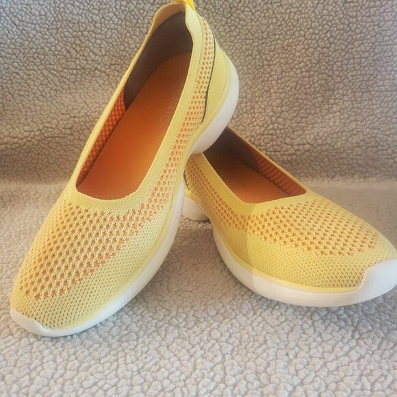 Vionic Women's Kallie Sporty Slip-on Yellow/White - Size 6.5 - Picture 6 of 12